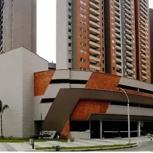 confortable-apartamento-familiar.colombiamedellinhotels.com/